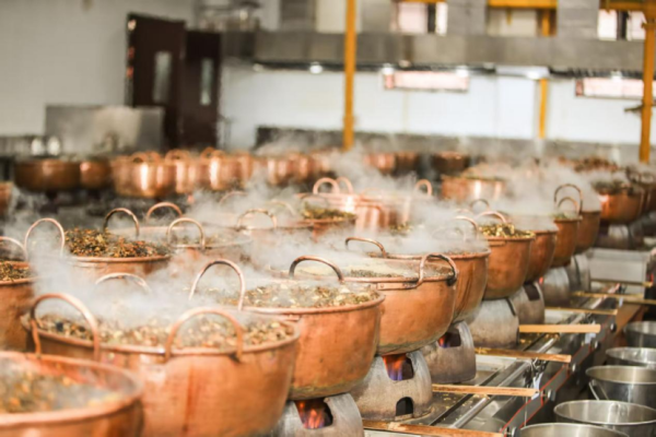 配资炒股资讯 小明说健康|一百口紫铜锅熬就冬季养生膏方